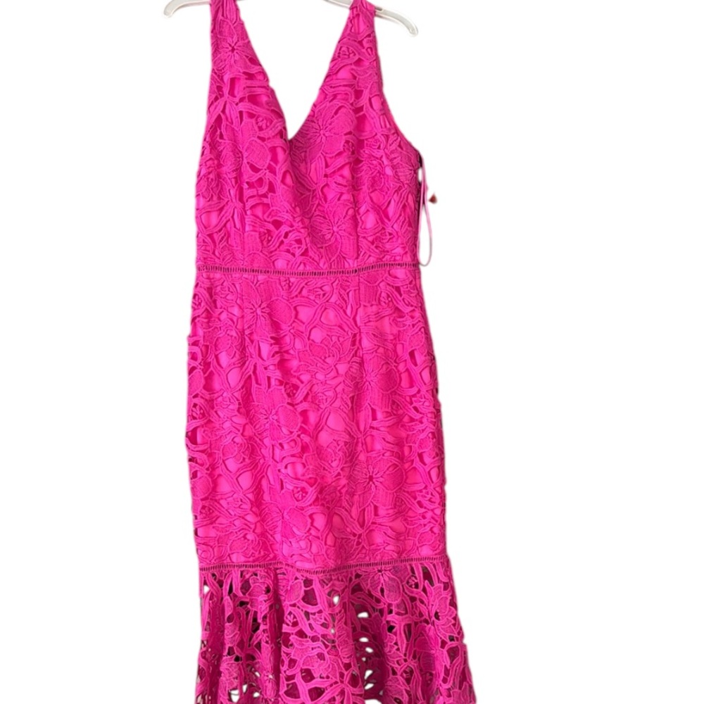Elegant Pink Lace Dress